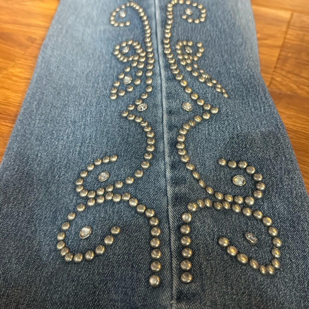 Metal Pattern village jean